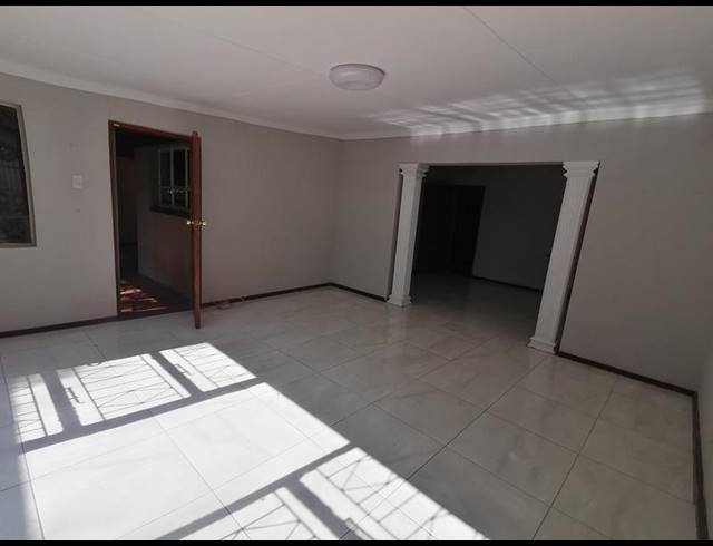 4 BEDROOM HOUSE FOR SALE IN BRENTHURST